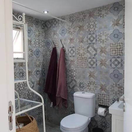 Cozy With Balcony Pyla