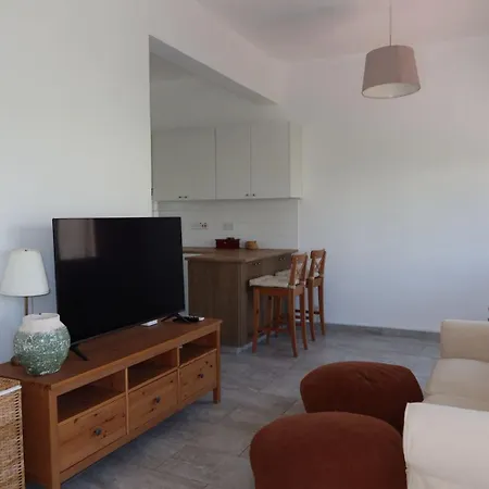 Apartment Cozy With Balcony