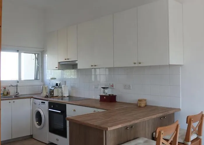 Cozy With Balcony アパート ピラ